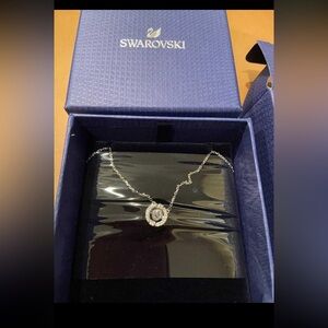 New! Swarovski Una Elegant Silver Necklace with Pendant